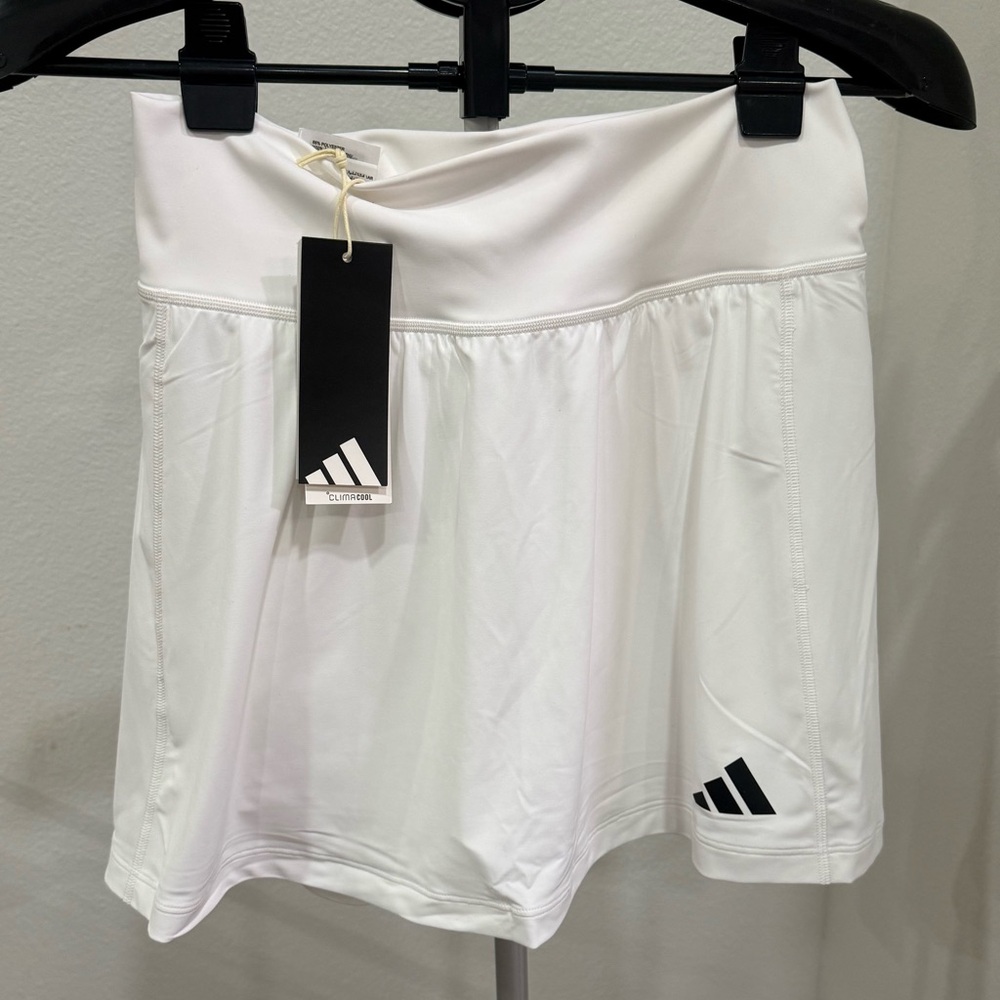 New Women's Adidas White Optime Workout Skort Size Medium